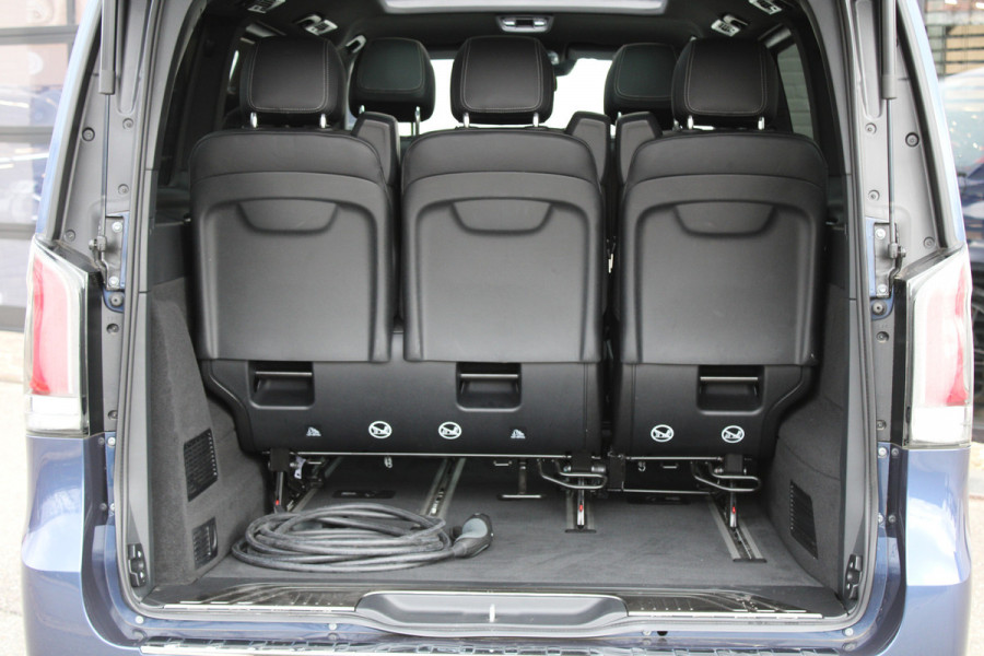 Mercedes-Benz Eqv 300 L2 / AMG / New Model / Panorama / 7-Persoons / 360 Camera / Vol Opties / NIEUWSTAAT