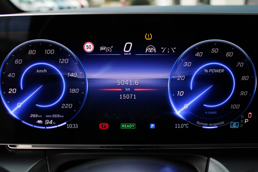 Mercedes-Benz Eqv 300 L2 / AMG / New Model / Panorama / 7-Persoons / 360 Camera / Vol Opties / NIEUWSTAAT