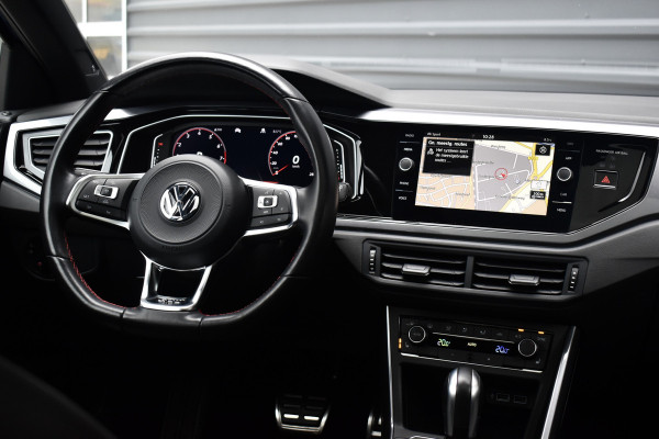 Volkswagen Polo 2.0 TSI GTI 200pk | Pano | ACC | Beats | Camera | 18'' Wielen | Stoelverwarming | CarPlay |
