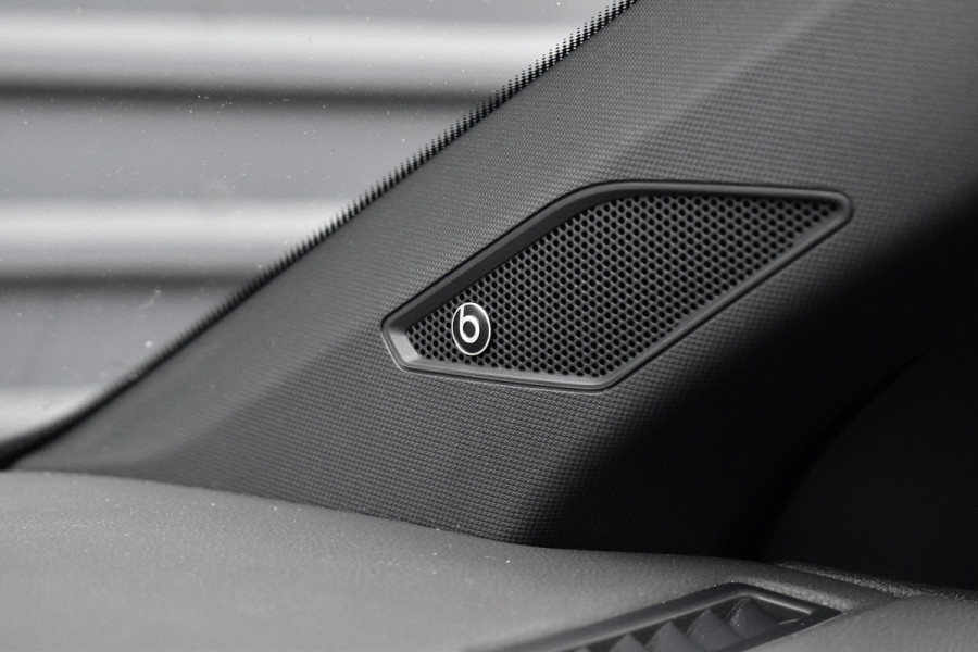 Volkswagen Polo 2.0 TSI GTI 200pk | Pano | ACC | Beats | Camera | 18'' Wielen | Stoelverwarming | CarPlay |