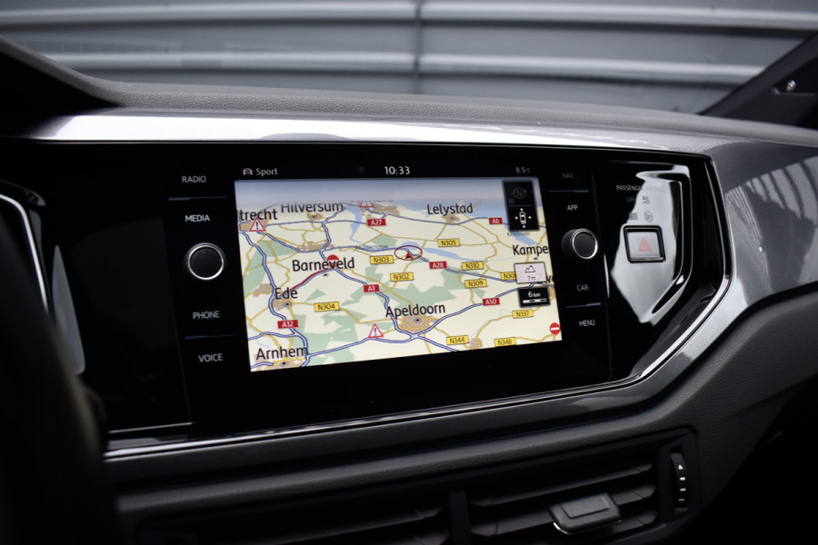 Volkswagen Polo 2.0 TSI GTI 200pk | Pano | ACC | Beats | Camera | 18'' Wielen | Stoelverwarming | CarPlay |