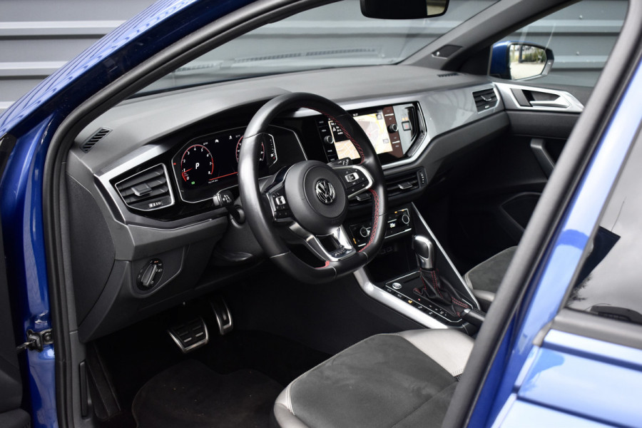 Volkswagen Polo 2.0 TSI GTI 200pk | Pano | ACC | Beats | Camera | 18'' Wielen | Stoelverwarming | CarPlay |