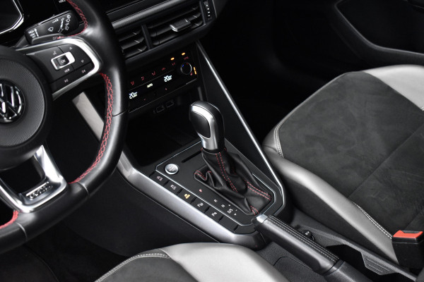 Volkswagen Polo 2.0 TSI GTI 200pk | Pano | ACC | Beats | Camera | 18'' Wielen | Stoelverwarming | CarPlay |