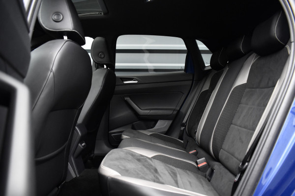 Volkswagen Polo 2.0 TSI GTI 200pk | Pano | ACC | Beats | Camera | 18'' Wielen | Stoelverwarming | CarPlay |