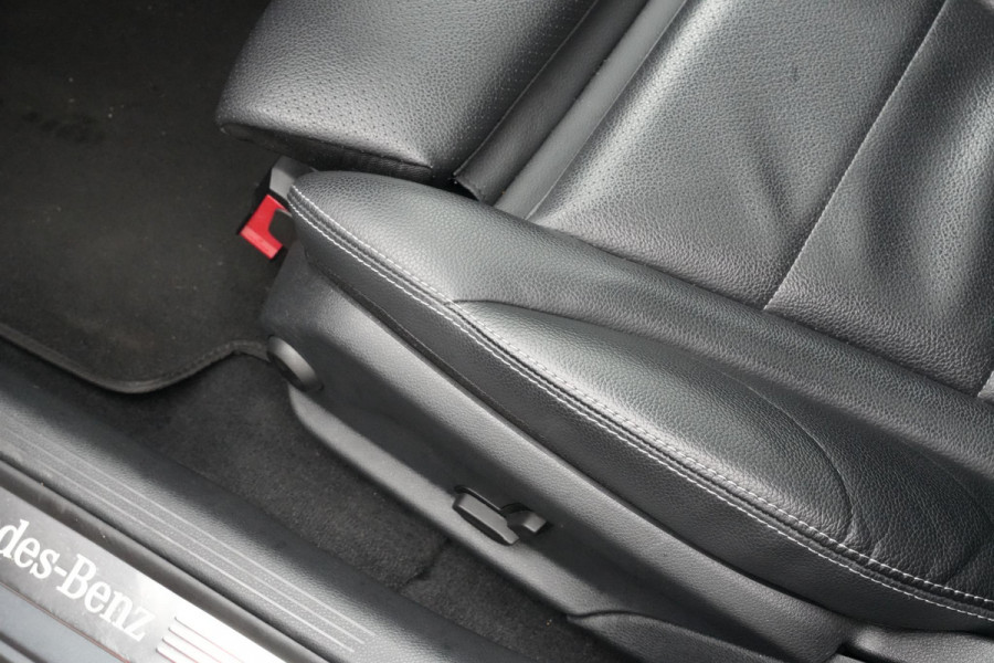 Mercedes-Benz C-Klasse 350 e AMG Luchtvering Panoramadak Cruise Stoelverw. Leer