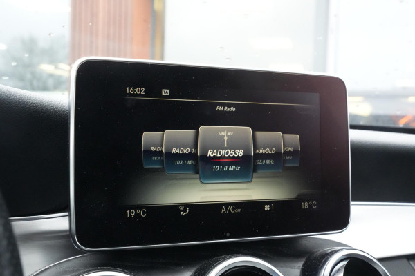 Mercedes-Benz C-Klasse 350 e AMG Luchtvering Panoramadak Cruise Stoelverw. Leer