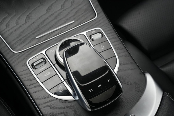 Mercedes-Benz C-Klasse 350 e AMG Luchtvering Panoramadak Cruise Stoelverw. Leer