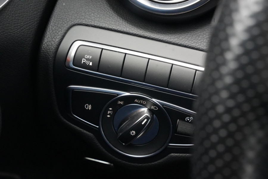 Mercedes-Benz C-Klasse 350 e AMG Luchtvering Panoramadak Cruise Stoelverw. Leer