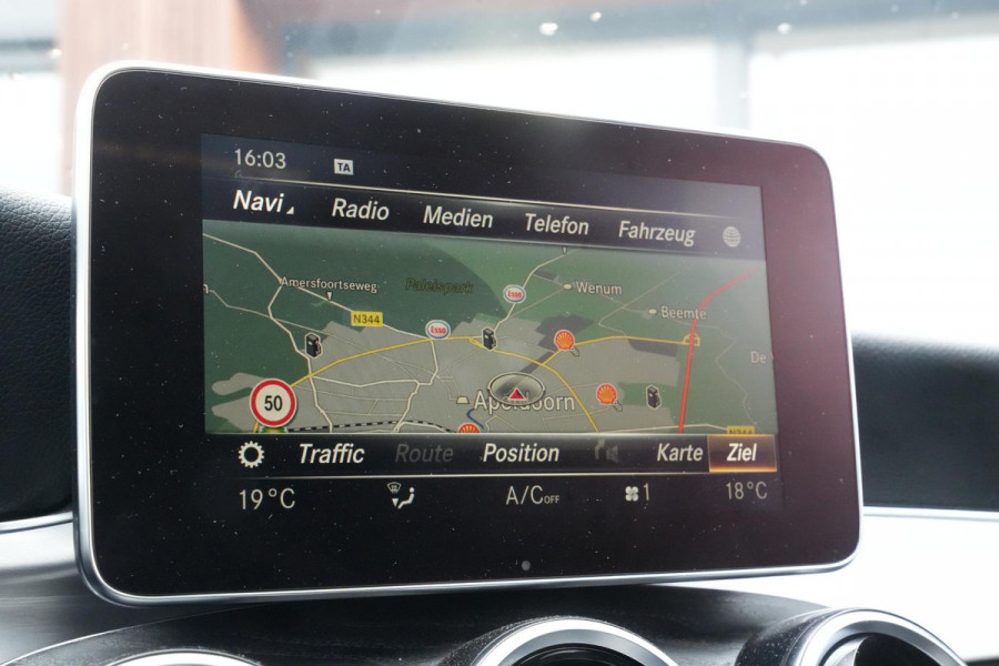 Mercedes-Benz C-Klasse 350 e AMG Luchtvering Panoramadak Cruise Stoelverw. Leer