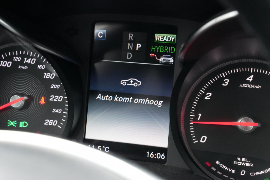 Mercedes-Benz C-Klasse 350 e AMG Luchtvering Panoramadak Cruise Stoelverw. Leer