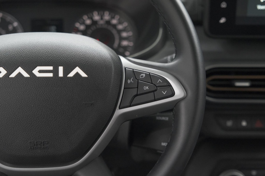 Dacia Jogger TCe 110 Extreme | 7 Zitplaatsen | Camera | Dodehoekdetectie | Stoelverwarming | Apple Carplay