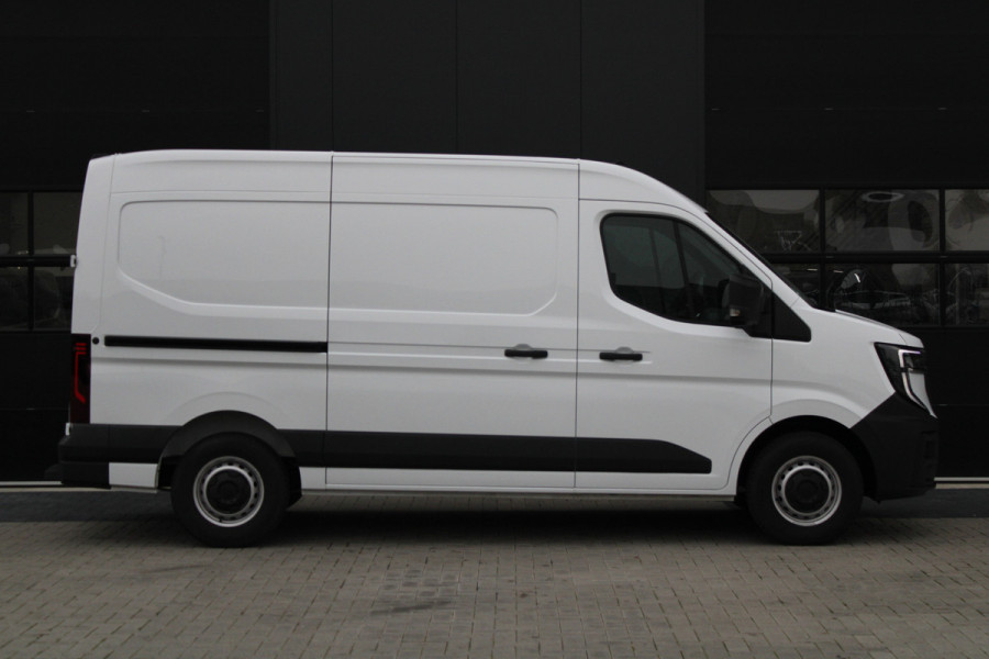 Renault Master T35 2.0 dCi 130 L2H2 Extra 131pk - Camera - Cruise - Trekhaak - PDC - Rijklaar