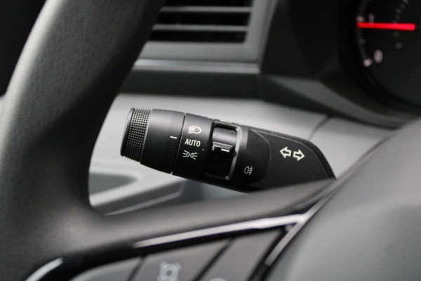 Renault Master T35 2.0 dCi 130 L2H2 Extra 131pk - Camera - Cruise - Trekhaak - PDC - Rijklaar