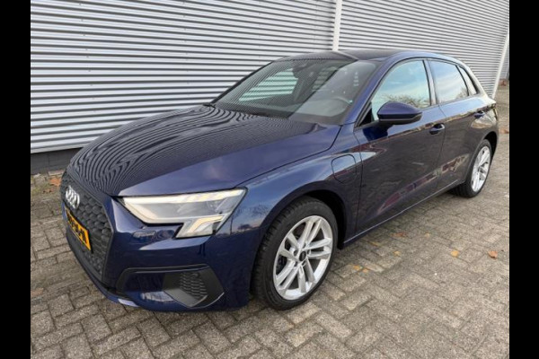 Audi A3 Sportback 40 TFSI e Advanced edition,trekhaak,Carplay,Navigatie,Cruisecontrol,Parkeersensoren,LED