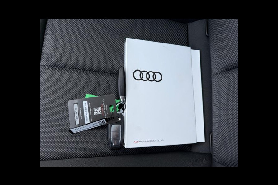 Audi A3 Sportback 40 TFSI e Advanced edition,trekhaak,Carplay,Navigatie,Cruisecontrol,Parkeersensoren,LED