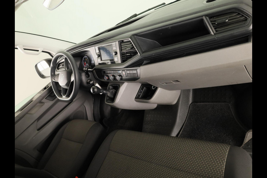 Volkswagen Transporter 2.0 TDI L2H1 28 Comfortline 110 pk | Verlengde garantie | Navigatie via App | Parkeersensoren achter | Cruise control |