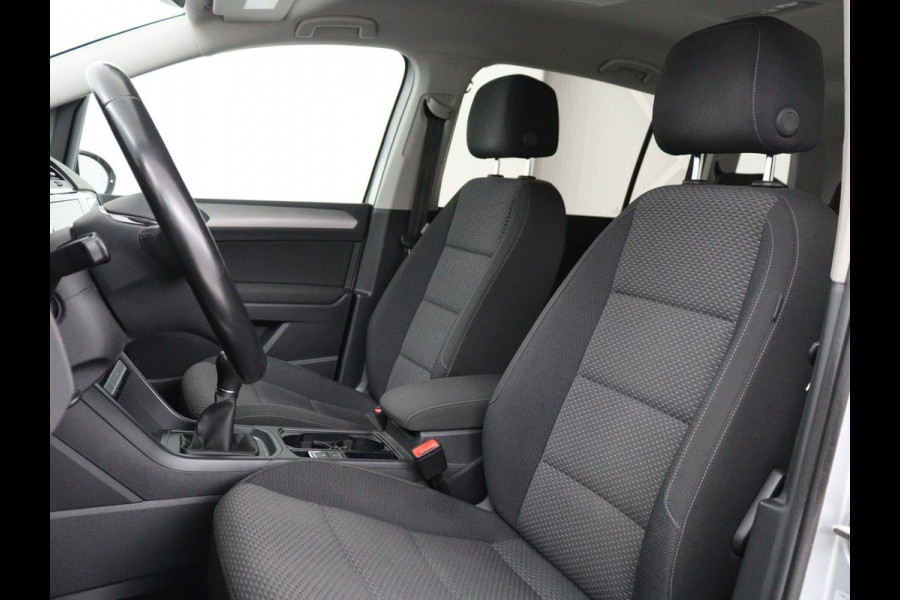 Volkswagen Touran 1.2 TSI Comfortline | Trekhaak | Camera | Navigatie | Climate control | Bluetooth | Cruise control | Parkeerhulp