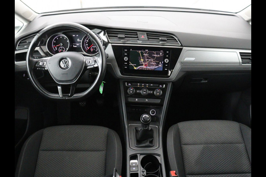Volkswagen Touran 1.2 TSI Comfortline | Trekhaak | Camera | Navigatie | Climate control | Bluetooth | Cruise control | Parkeerhulp