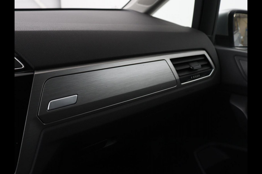 Volkswagen Touran 1.2 TSI Comfortline | Trekhaak | Camera | Navigatie | Climate control | Bluetooth | Cruise control | Parkeerhulp