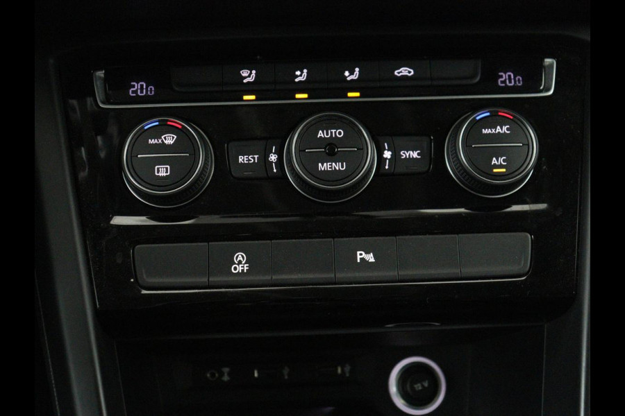 Volkswagen Touran 1.2 TSI Comfortline | Trekhaak | Camera | Navigatie | Climate control | Bluetooth | Cruise control | Parkeerhulp