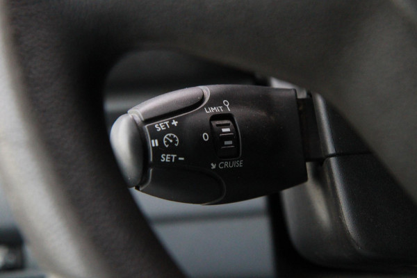 Opel Vivaro 2.0 CDTI L2H1 Edition / 122PK Automaat / Camera / Trekhaak