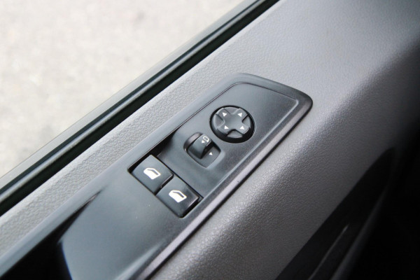 Opel Vivaro 2.0 CDTI L2H1 Edition / 122PK Automaat / Camera / Trekhaak