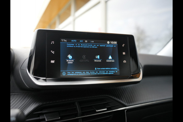 Peugeot 2008 1.2 PureTech Allure | Trekhaak | Apple carplay |