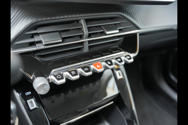Peugeot 2008 1.2 PureTech Allure | Trekhaak | Apple carplay |