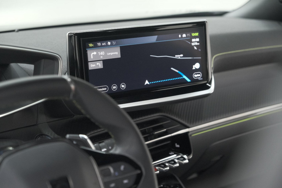 Peugeot 2008 PureTech 130 EAT8 GT | 360 Camera | Stoelmassage | Adaptieve Cruise Control | Dodehoekdetectie