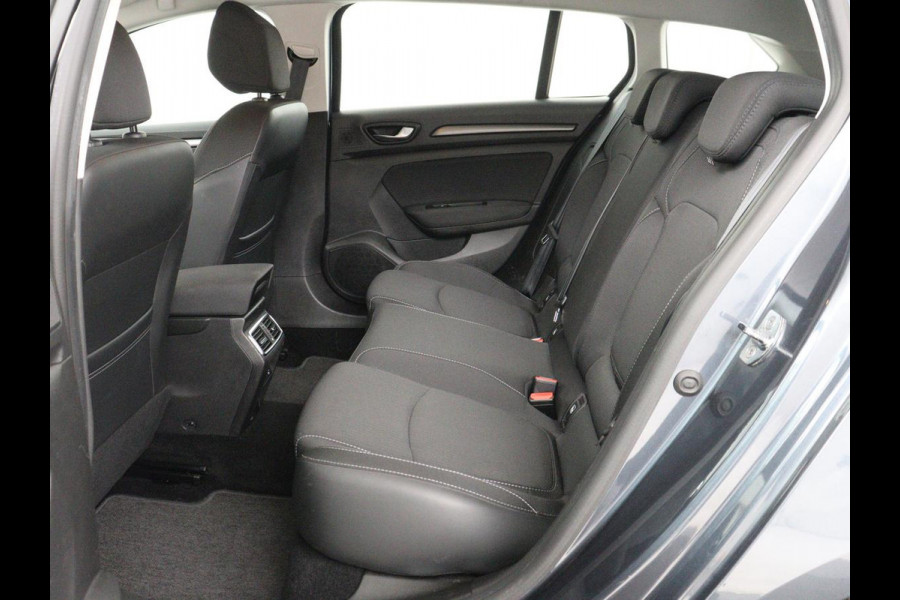 Renault Mégane 1.3 TCe Business Zen | Trekhaak | Camera | Carplay | Keyless | Navigatie | Full LED | Parkeerhulp | Cruise control | Bluetooth | Climate control
