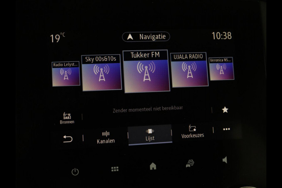 Renault Mégane 1.3 TCe Business Zen | Trekhaak | Camera | Carplay | Keyless | Navigatie | Full LED | Parkeerhulp | Cruise control | Bluetooth | Climate control
