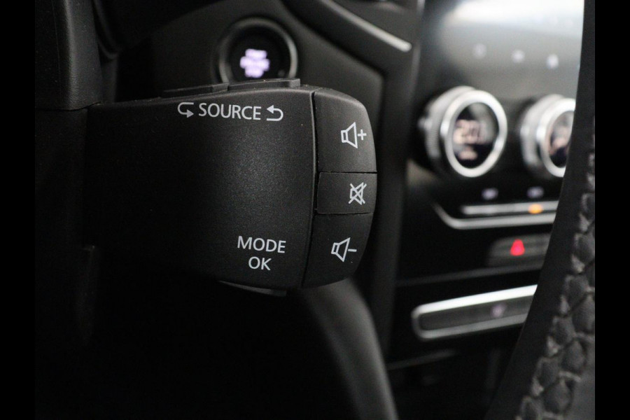 Renault Mégane 1.3 TCe Business Zen | Trekhaak | Camera | Carplay | Keyless | Navigatie | Full LED | Parkeerhulp | Cruise control | Bluetooth | Climate control