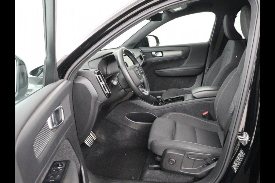 Volvo XC40 Recharge Core | SOH 95% | Stoel & stuurverwarming | Camera | Carplay | Navigatie | Parkeerhulp | Full LED