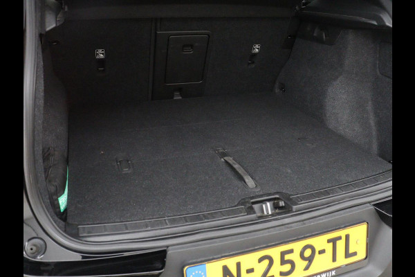 Volvo XC40 Recharge Core | SOH 95% | Stoel & stuurverwarming | Camera | Carplay | Navigatie | Parkeerhulp | Full LED