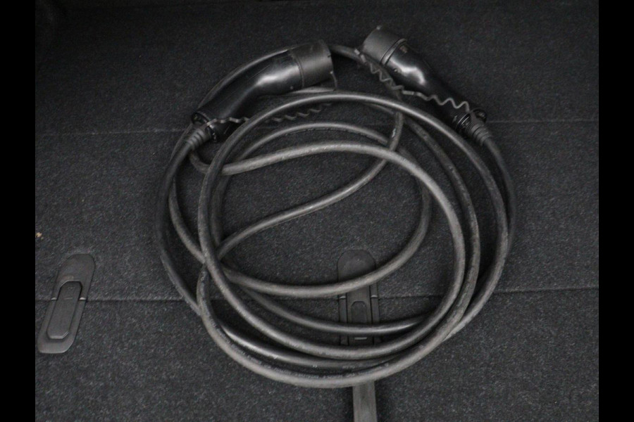 Volvo XC40 Recharge Core | SOH 95% | Stoel & stuurverwarming | Camera | Carplay | Navigatie | Parkeerhulp | Full LED