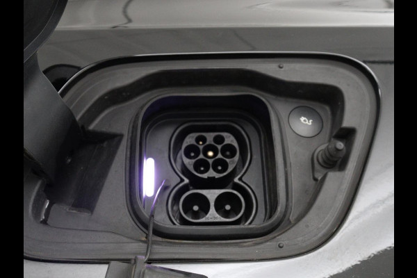 Volvo XC40 Recharge Core | SOH 95% | Stoel & stuurverwarming | Camera | Carplay | Navigatie | Parkeerhulp | Full LED