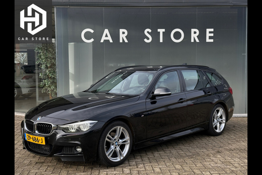 BMW 3 Serie Touring 318i M Sport Leder|Flippers|Dodehoek|Camera