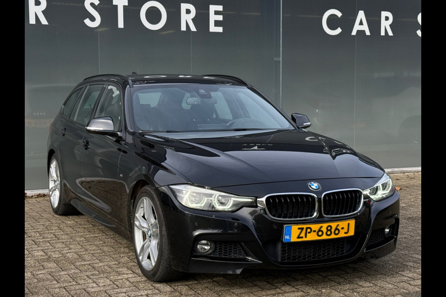 BMW 3 Serie Touring 318i M Sport Leder|Flippers|Dodehoek|Camera