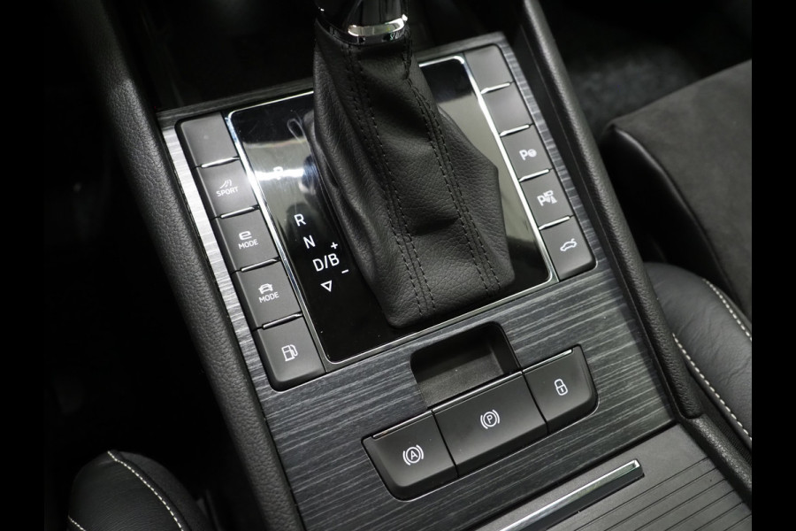 Škoda Superb Combi 1.4 TSI iV 218PK Style | Massage | Trekhaak | Canton | 360 | Keyless | Adaptive Cruise | Memory | Carplay