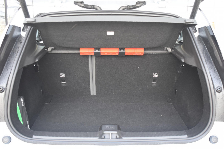 Volvo EX30 272PK Single Motor Extended Range Plus / Adaptieve Cruise Control/ Dodehoek Detectie / Parkeersensoren voor en achter/ Achteruitrijcamera/ Warmtepomp/ Google Services/