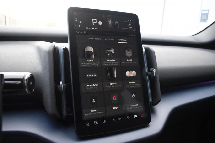 Volvo EX30 272PK Single Motor Extended Range Plus / Adaptieve Cruise Control/ Dodehoek Detectie / Parkeersensoren voor en achter/ Achteruitrijcamera/ Warmtepomp/ Google Services/