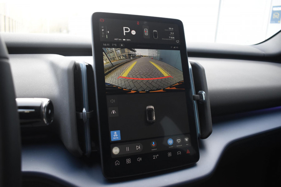 Volvo EX30 272PK Single Motor Extended Range Plus / Adaptieve Cruise Control/ Dodehoek Detectie / Parkeersensoren voor en achter/ Achteruitrijcamera/ Warmtepomp/ Google Services/