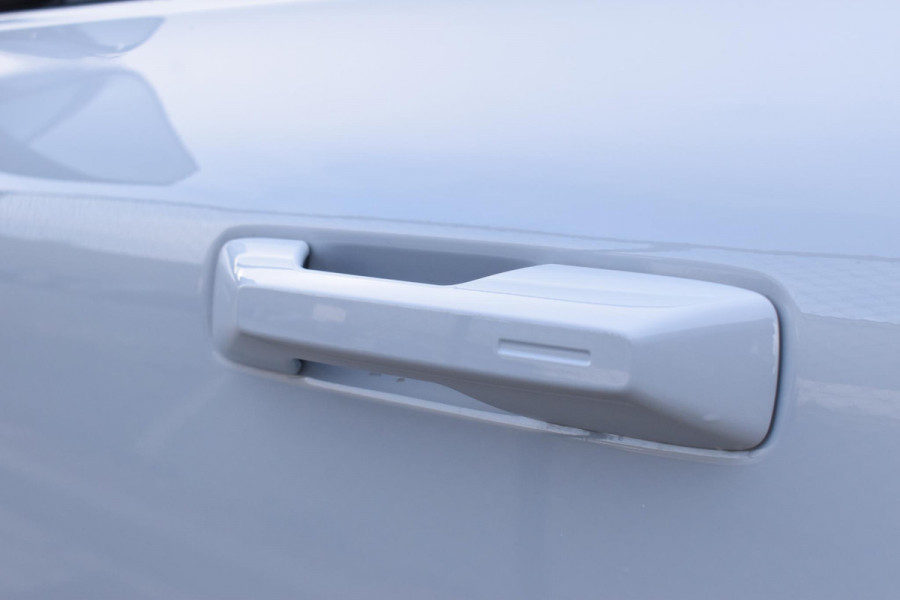 Volvo EX30 272PK Single Motor Extended Range Plus / Adaptieve Cruise Control/ Dodehoek Detectie / Parkeersensoren voor en achter/ Achteruitrijcamera/ Warmtepomp/ Google Services/