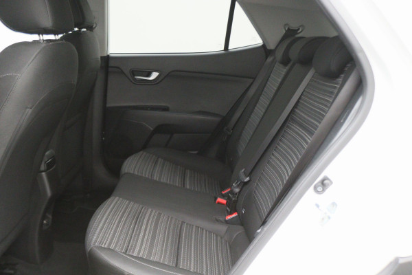 Kia Stonic 1.0 T-GDi MHEV DynamicPlusLine Climate, Camera, Apple Carplay, Cruise, Keyless, DAB, Trekhaak, 16''