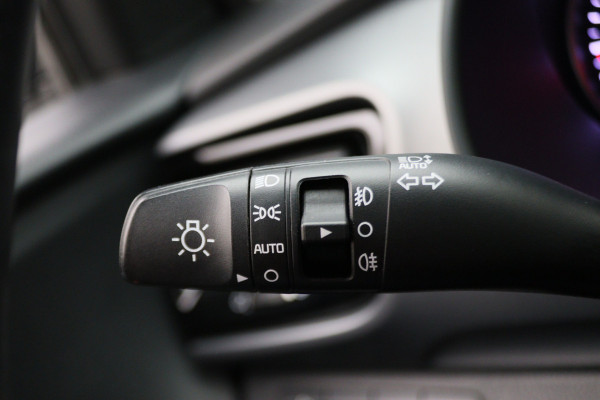 Kia Stonic 1.0 T-GDi MHEV DynamicPlusLine Climate, Camera, Apple Carplay, Cruise, Keyless, DAB, Trekhaak, 16''