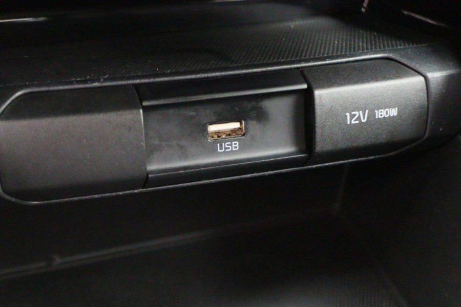 Kia Stonic 1.0 T-GDi MHEV DynamicPlusLine Climate, Camera, Apple Carplay, Cruise, Keyless, DAB, Trekhaak, 16''