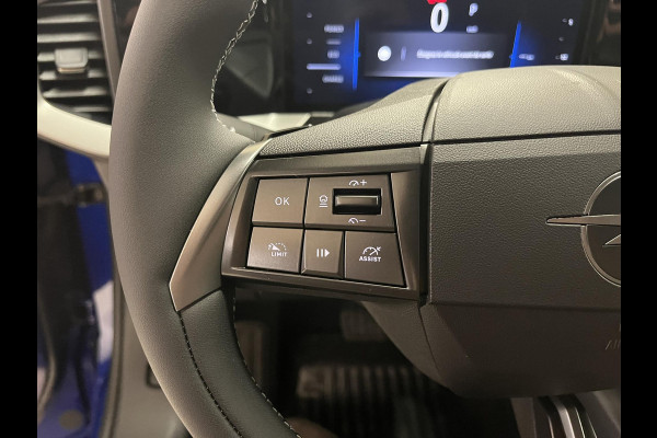 Opel Mokka 1.2 Turbo Hybrid Business Edition lichtmetelan velgen, navigatie, achteruitrijcamera,draadloze telefoon koppeling met draadloos opladen