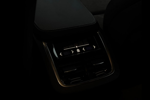 Volvo XC90 2.0 T8 AWD R-Design 392pk LEDER LED SPORTVELGEN PDC
