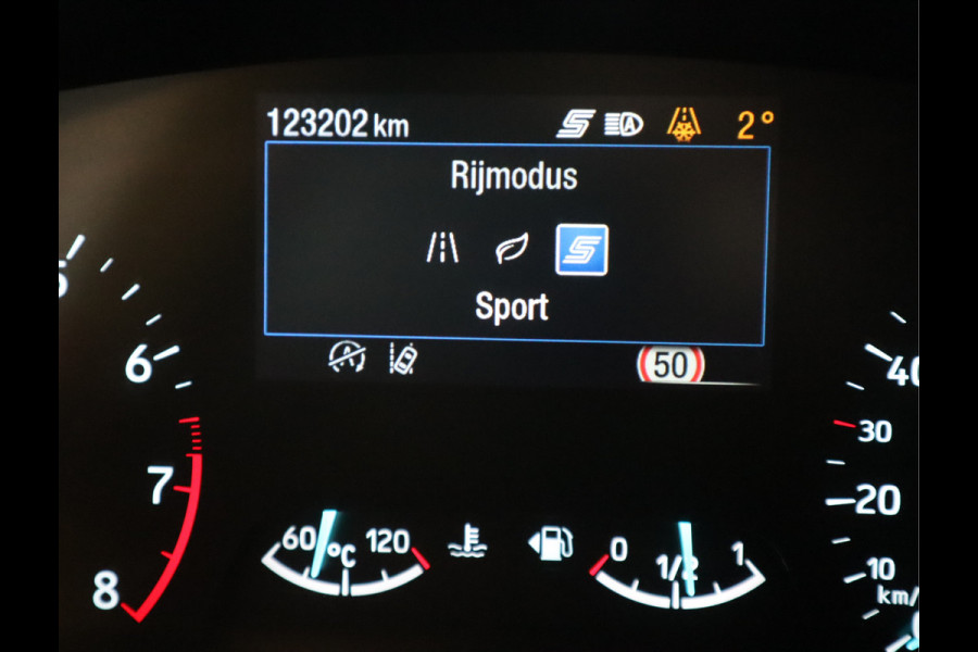 Ford FOCUS Wagon 1.0 EcoBoost Hybrid Titanium Style Adaptive CC / Trekhaak