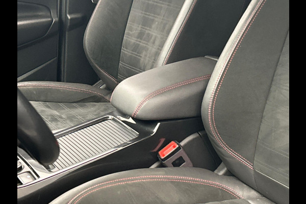 Ford Kuga 1.5 EcoBoost Vignale ST-Line Trekhaak Camera Navigatie